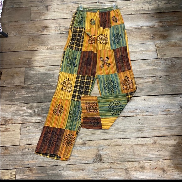 Beautiful Patch paints - Picture 2 of 4